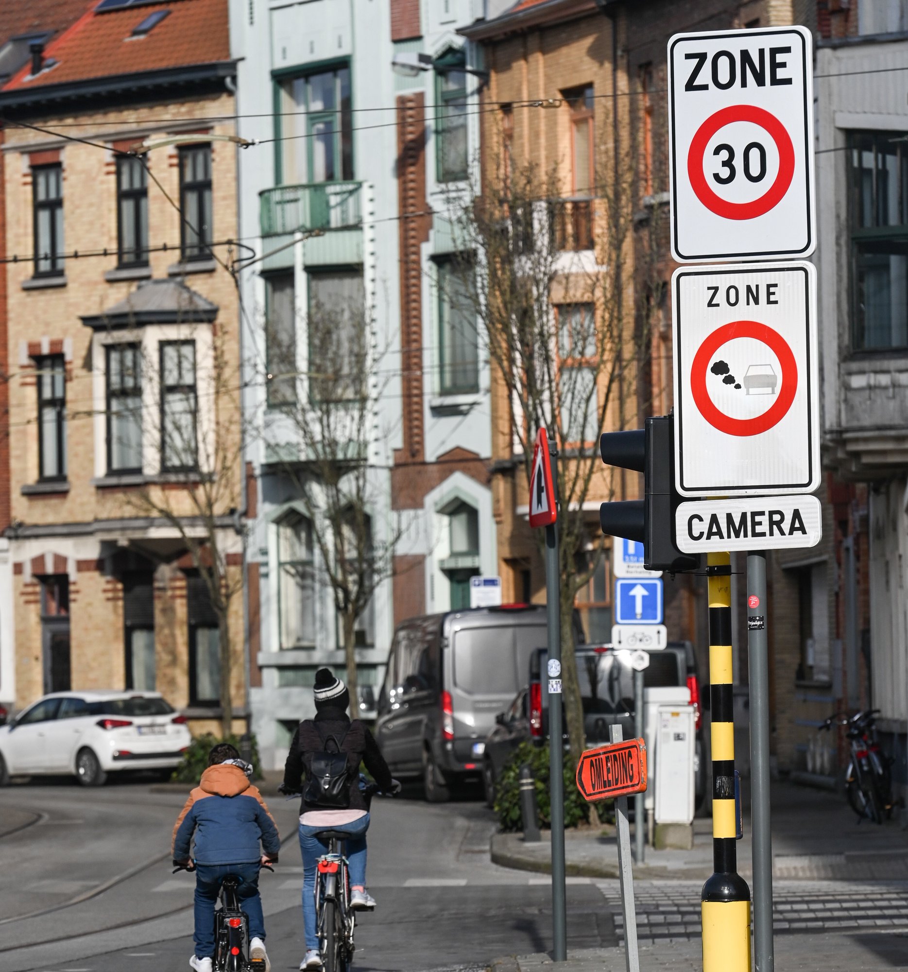 AdobeStock_574631942-1