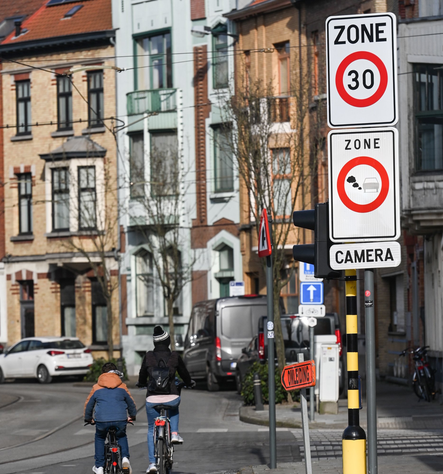 AdobeStock_574631942-1